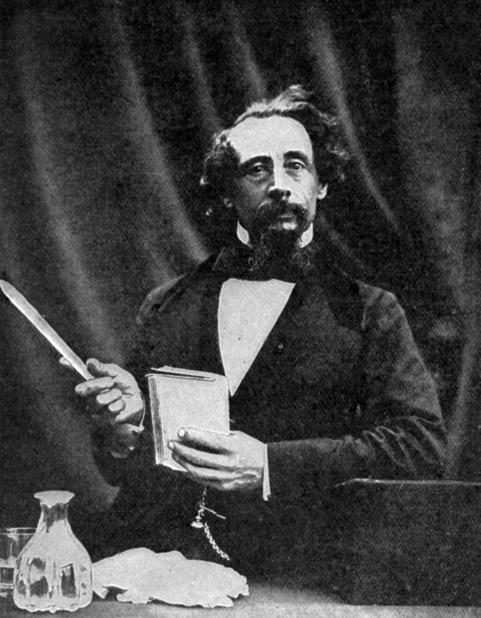 Charles Dickens při čtení, 1859 1912 od Herbert Watkins