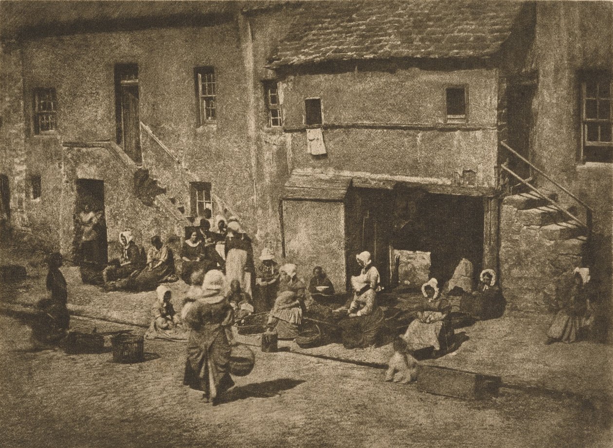 [Ženy a děti chytající návnadu na laně, Fishergate, St Andrews] od Hill and Adamson