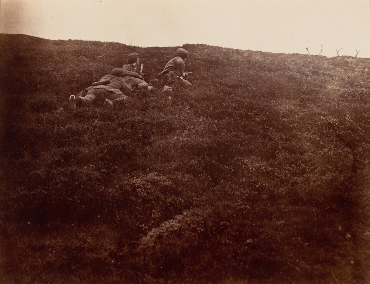 Horace a Edward při lovu jelenů, 1856 (foto) od Horatio Ross