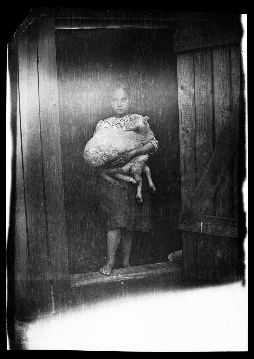 Sheep Girl, Hilma Ylä-Outinen a Bunka od Hugo Simberg