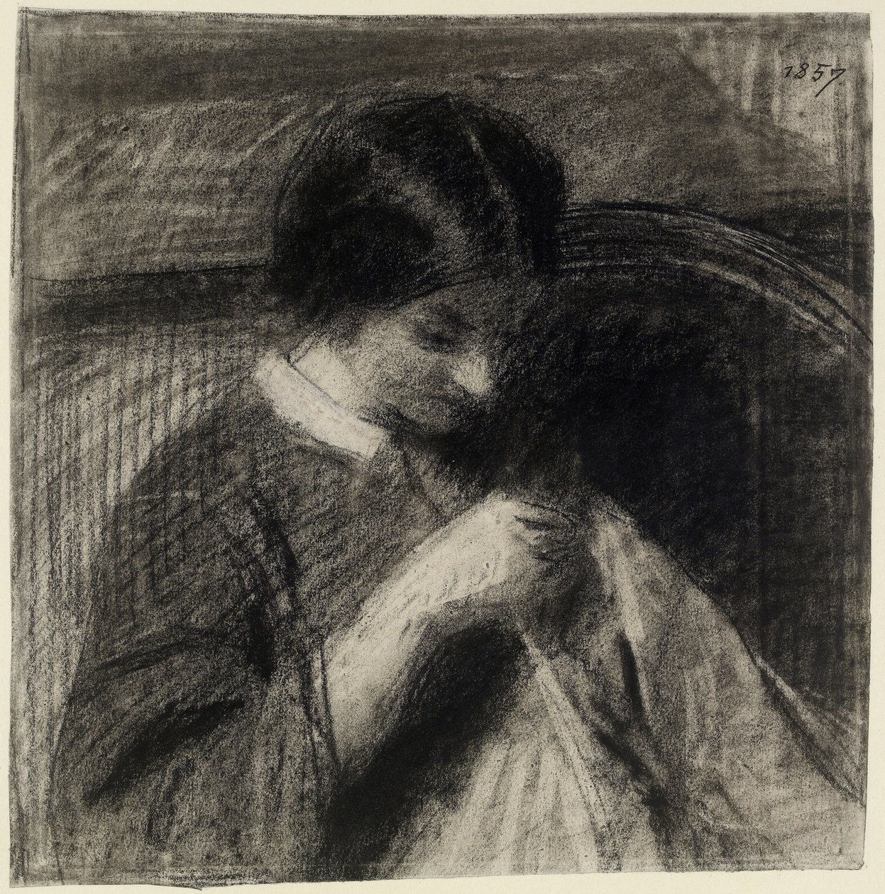 Žena šití (uhlí s tupováním a výmazy, dotčené bílou křídou na bílém papíře) od Ignace Henri Jean Fantin Latour