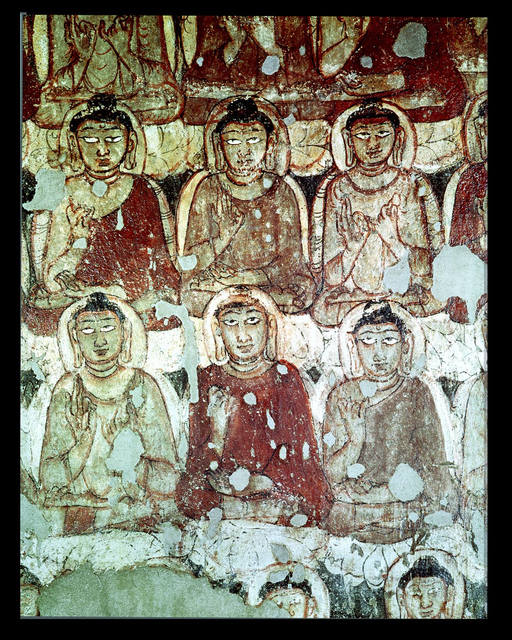 Množství sedících Buddhů, detail, z vnitřku jeskyně 2 (viz také 162633) od Indian School