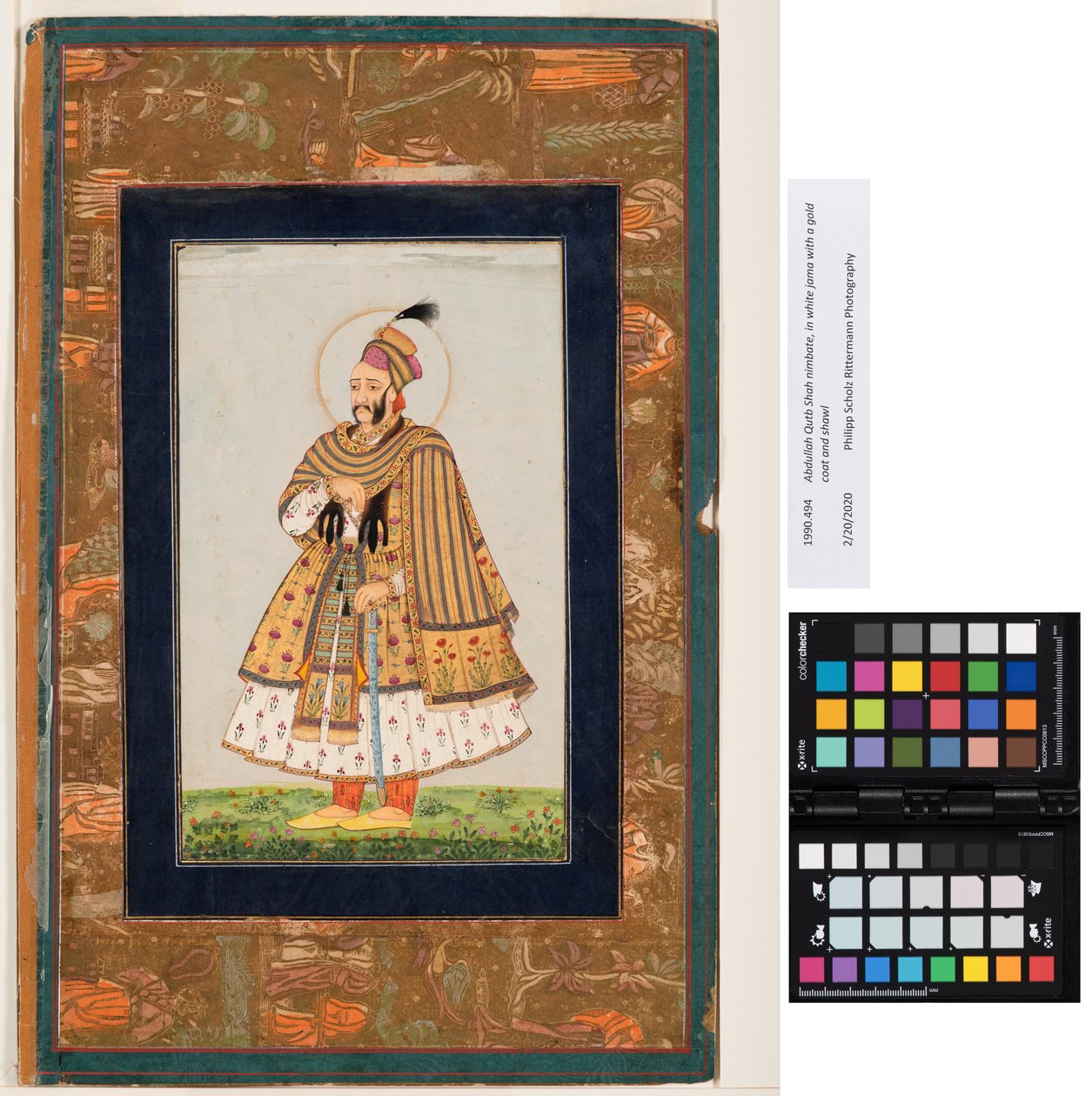 Abdullah Qutb Shah nimbate, v bílé jamě se zlatým kabátem a šátkem, cca 1680 (neprůhledný akvarel a zlato na papíře) od Indian School