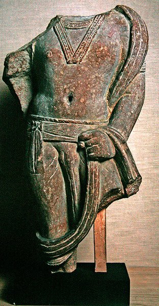 Bodhisattva (červený pískovec) od Indian School