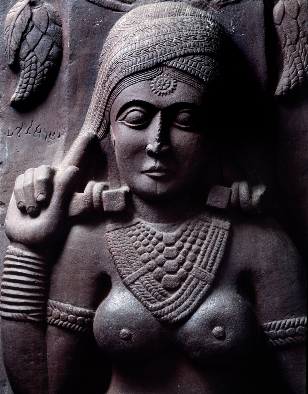 Buddhismus: “”Sudarsana Yakshini”” detail stúpy Bharhut (Barhut, Barouth) Nízký reliéf černého kamene, 2. století př. n. l. (2. století př. n. l.) - Kalkata, indické muzeum od Indian School