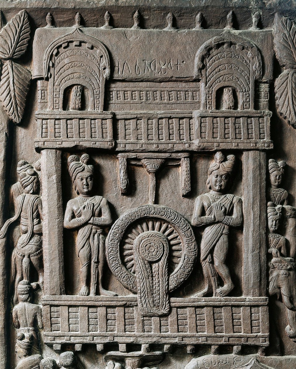 Indické umění, hinduismus: nízký reliéf představující poslední návštěvu krále Prasendžita II u Gautama Buddhy (Buddha). 2. století před naším letopočtem. Kalkata, indické muzeum od Indian School