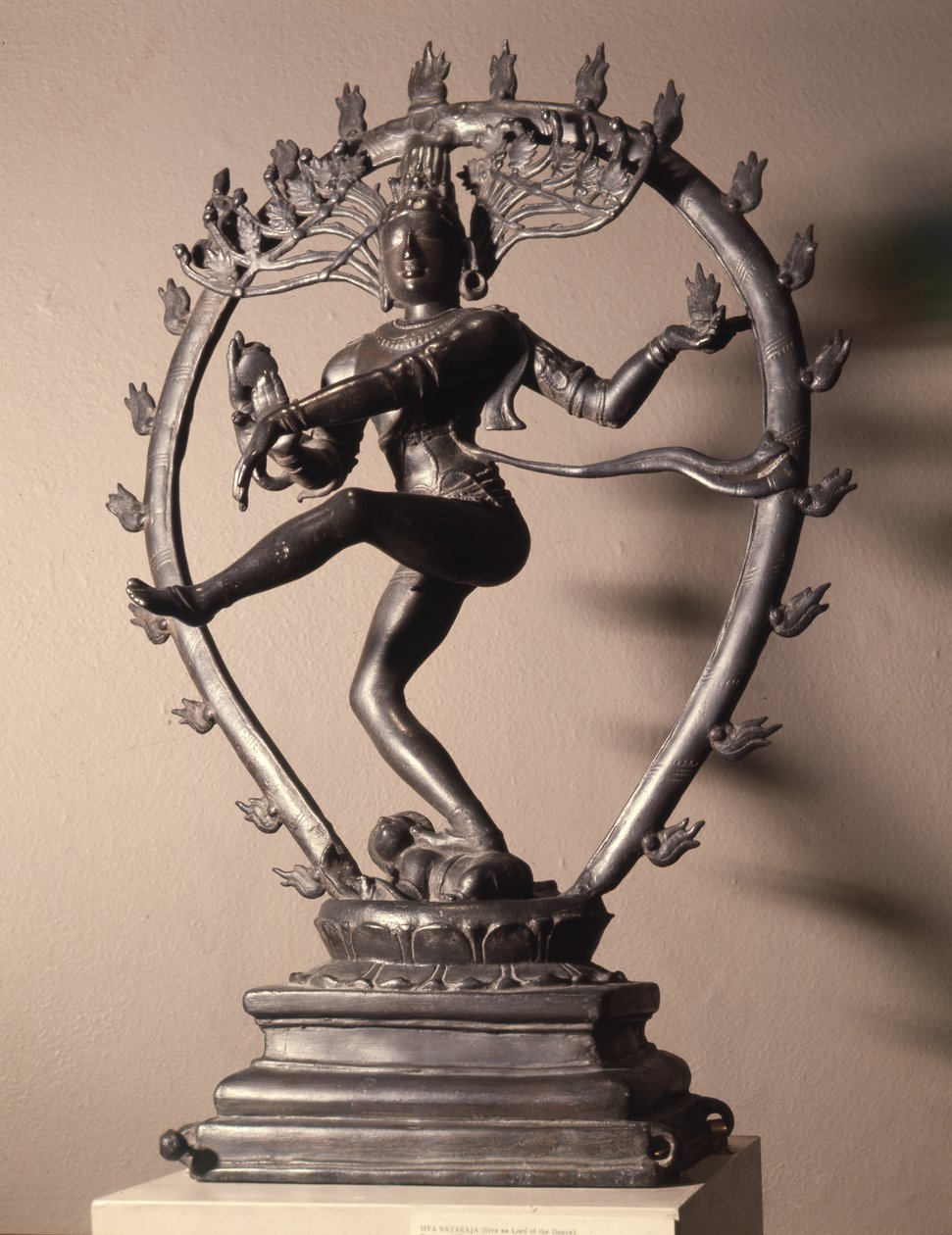 Shiva Nataraja jako Lord of the Dance, c.846 (bronz) od Indian School