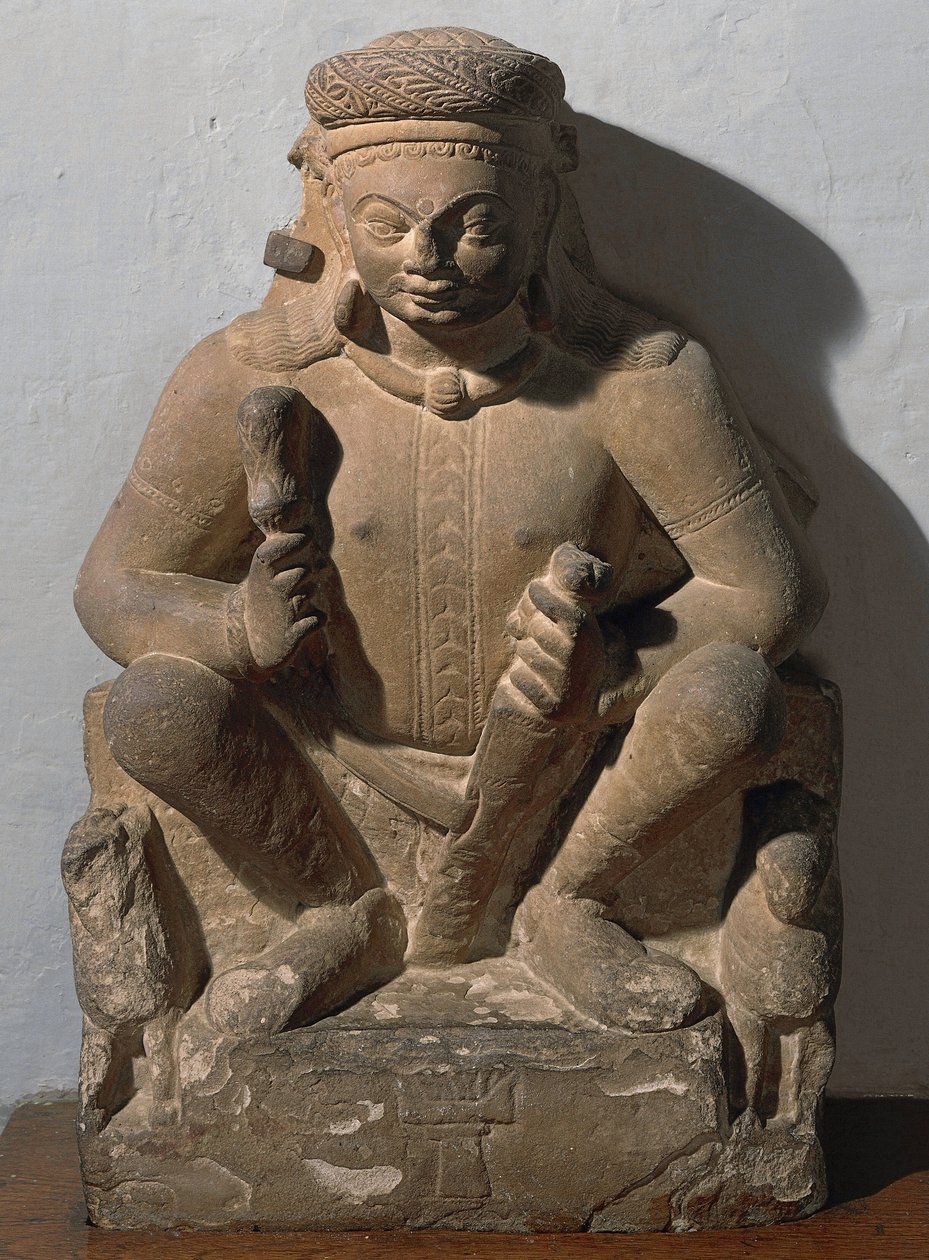 Surya, bůh slunce. Socha z červeného pískovce od Indian School