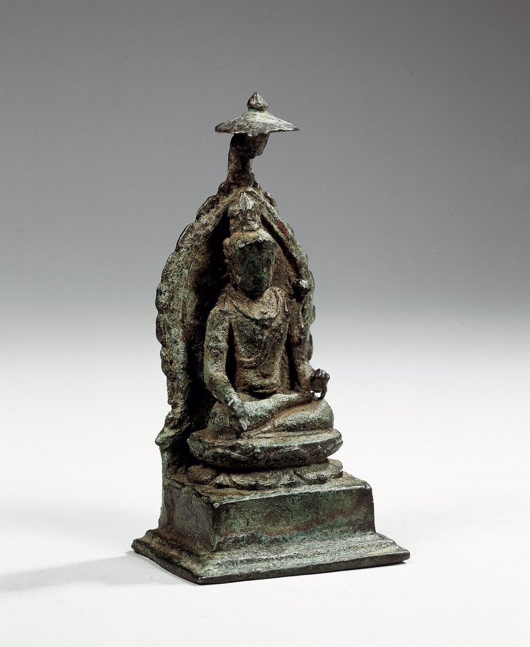 Středojávská postava Padmapani, konec 9. století (bronz) od Indonesian