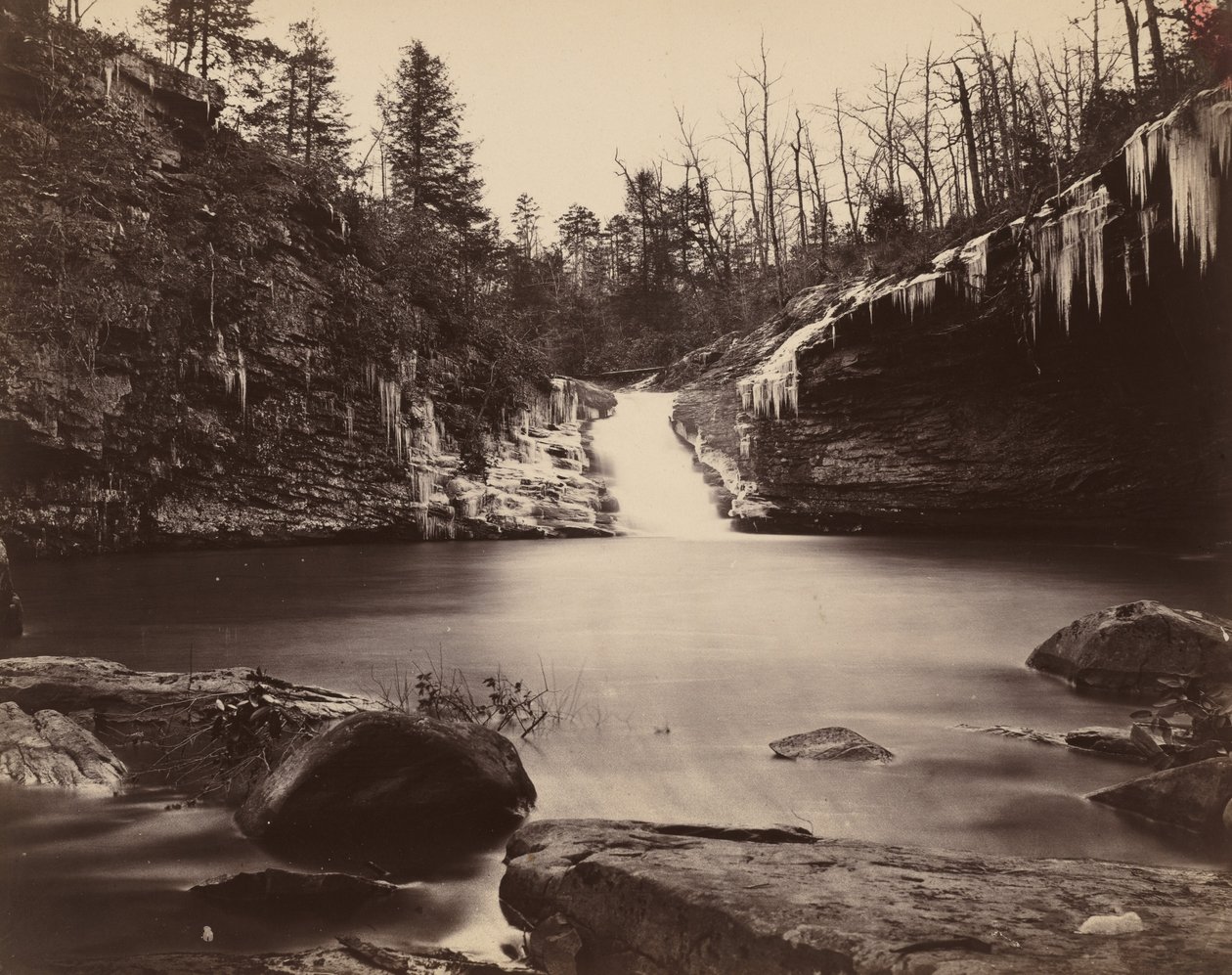 Lula Lake, Upper Falls, Lookout Mountain, Georgia od Isaac H. Bonsall
