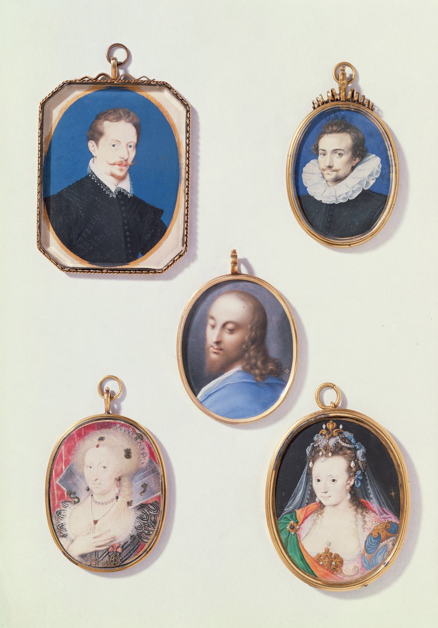 Miniatury. z LtoR, TtoB: Sir Arundel Talbot; Neznámý muž; Hlava Kristova; Anna Dánská (1574-1619); Dáma v maskovaném kostýmu od Isaac Oliver