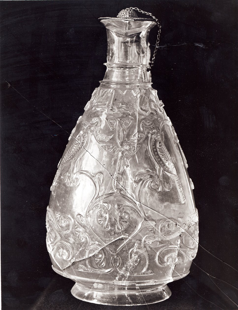 Ewer s ptáky z pokladnice Saint-Denis, Egypt, Fatimidské období, konec 10. století (horský křišťál) od Islamic School
