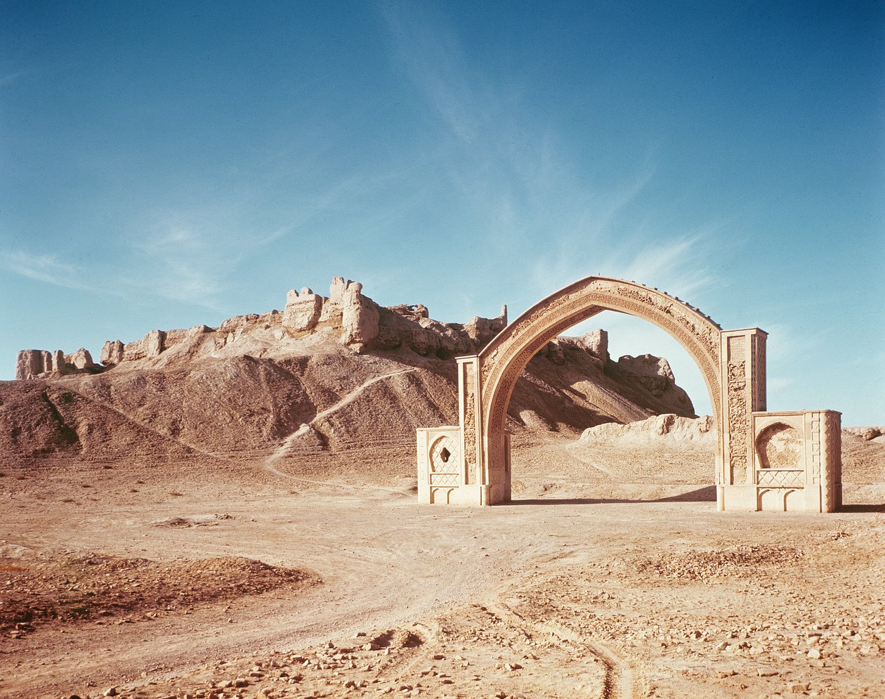 Qalai Bost, c.962-1186 od Islamic School