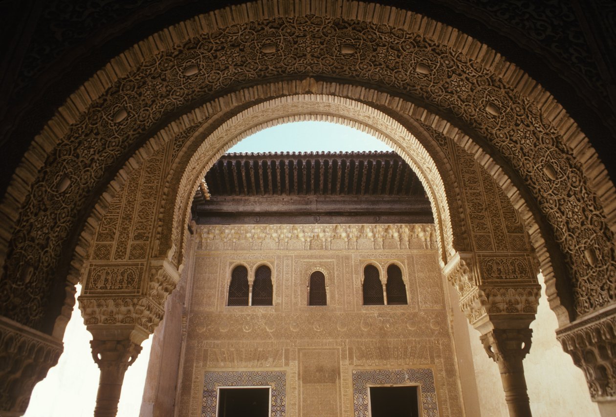 Pohled na palác z patia de Mexuar (viz také 249978) od Islamic School