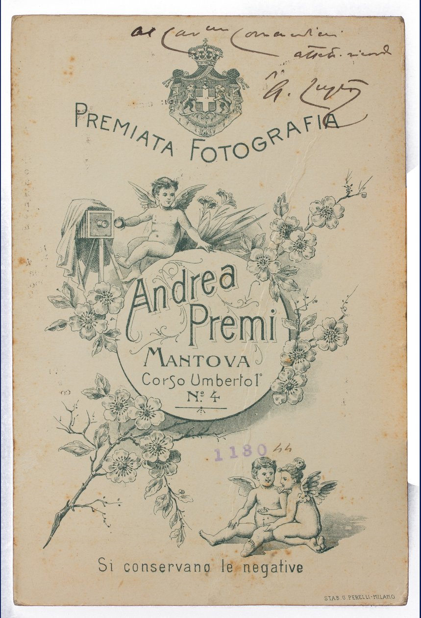 Zadní strana pohlednice zobrazující malíře Albana Lugliho od Italian Photographer