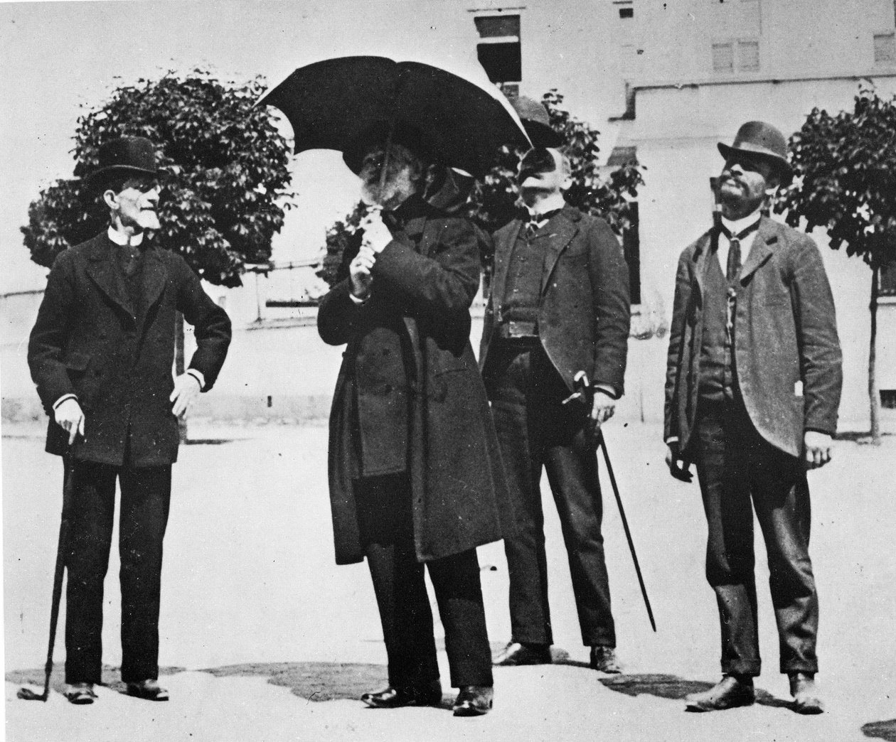 Zobrazenou osobou je skladatel a libretista ARRIGO BOITO (Padova, 24. února 1842 - Milán, 10. června 1918). od Italian Photographer