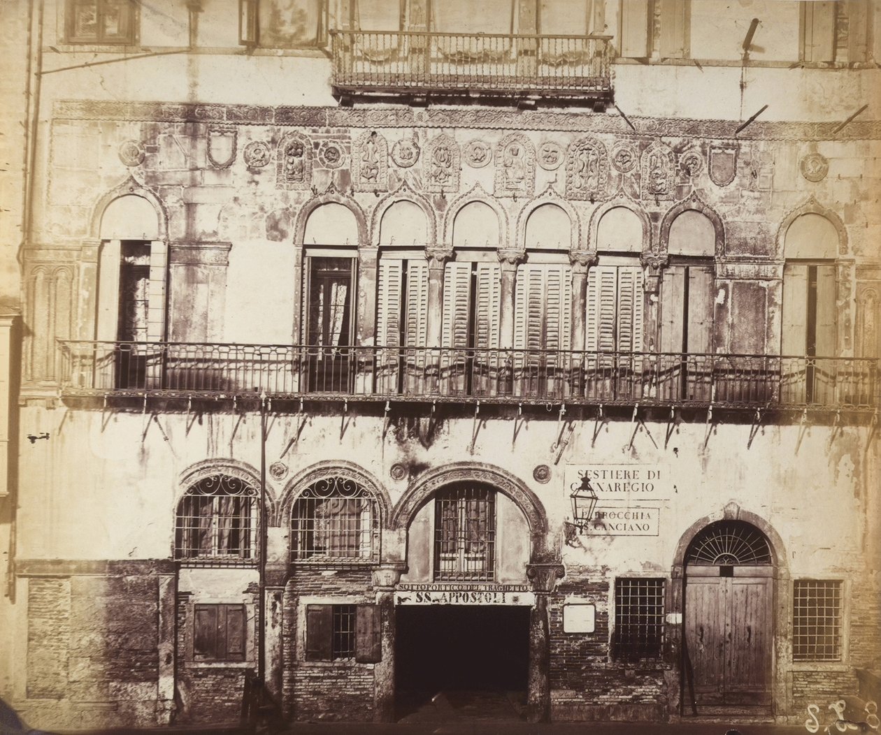 Budova na Sestriere di Cannaregio, Benátky od Italian Photographer