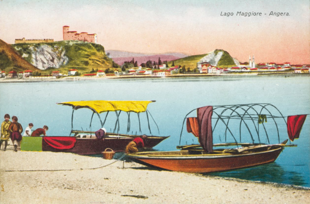 Jezero Maggiore, Angera (barevné foto) od Italian Photographer