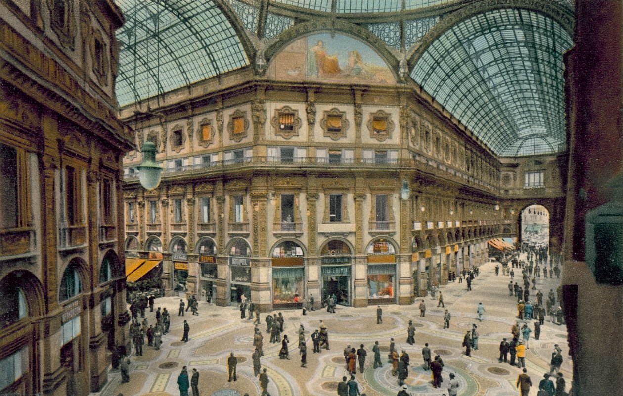 Milano / Milán: Interiér Galleria Vittorio Emanuele II (barevné foto) od Italian Photographer