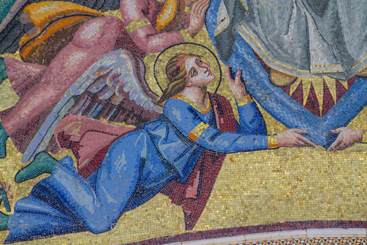 Anděl, detail z Nanebevzetí Panny Marie do slávy, mozaika, štít centrálního vchodu v průčelí katedrály Orvieto, Umbrie, Itálie od Italian School
