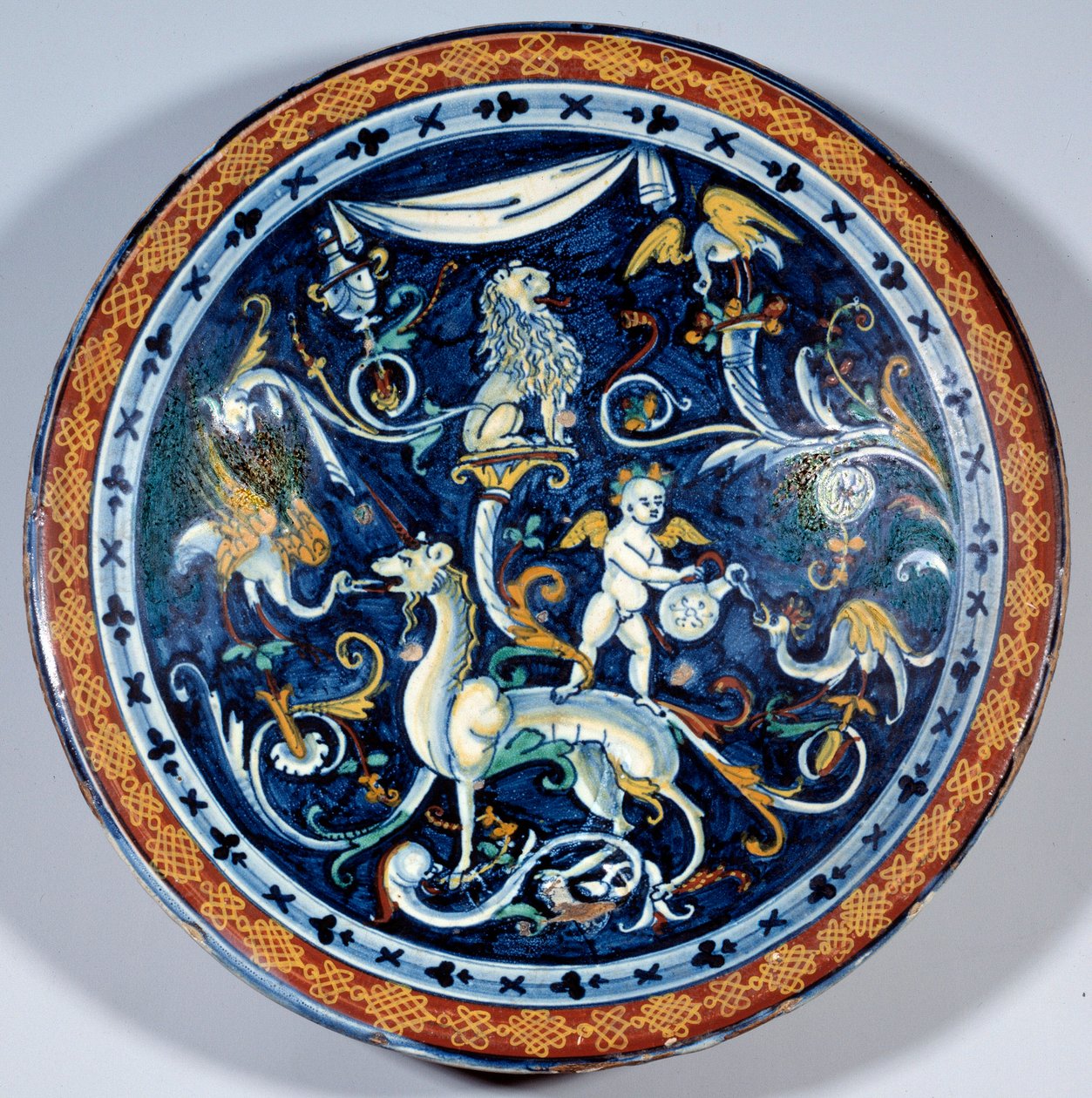Fajánsový pohár Cafaggiolo zdobí fantastická zvířata. 1510-1520 Paříž, muzeum Louvre od Italian School