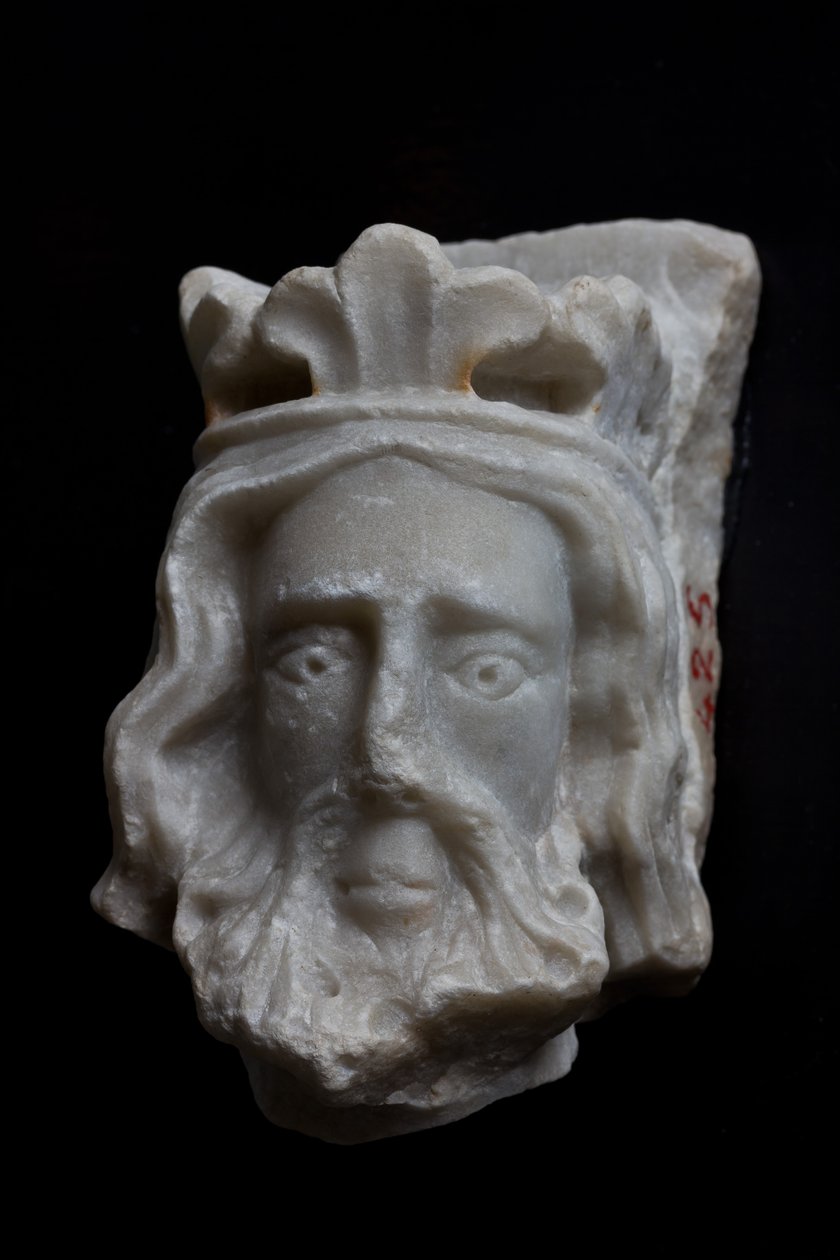 Janov, Muzeum sv. Augustina: fragment korunované hlavy od neznámého sochaře severní Francie; XIII - XIV století od Italian School