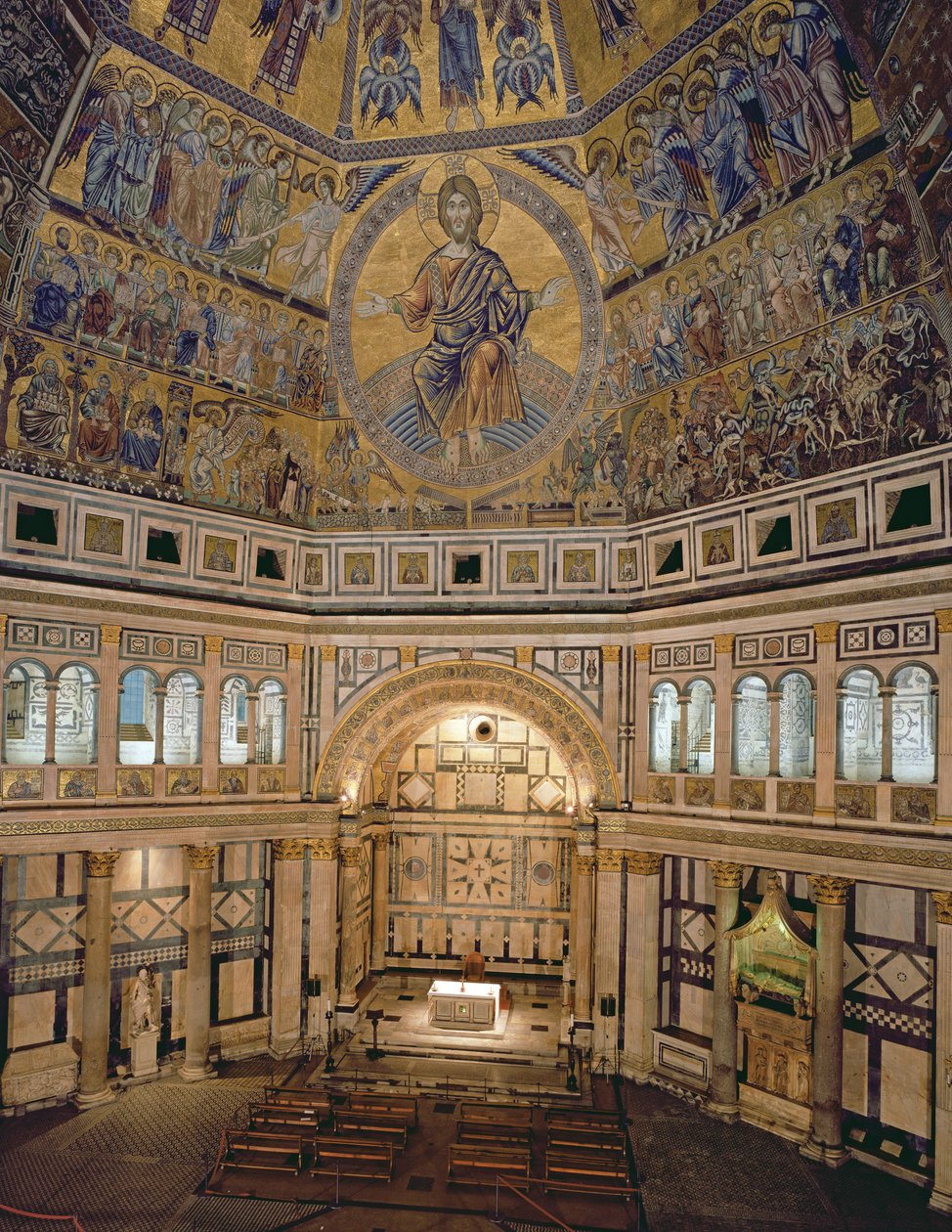 Pohled do interiéru florentského baptisteria od Italian School