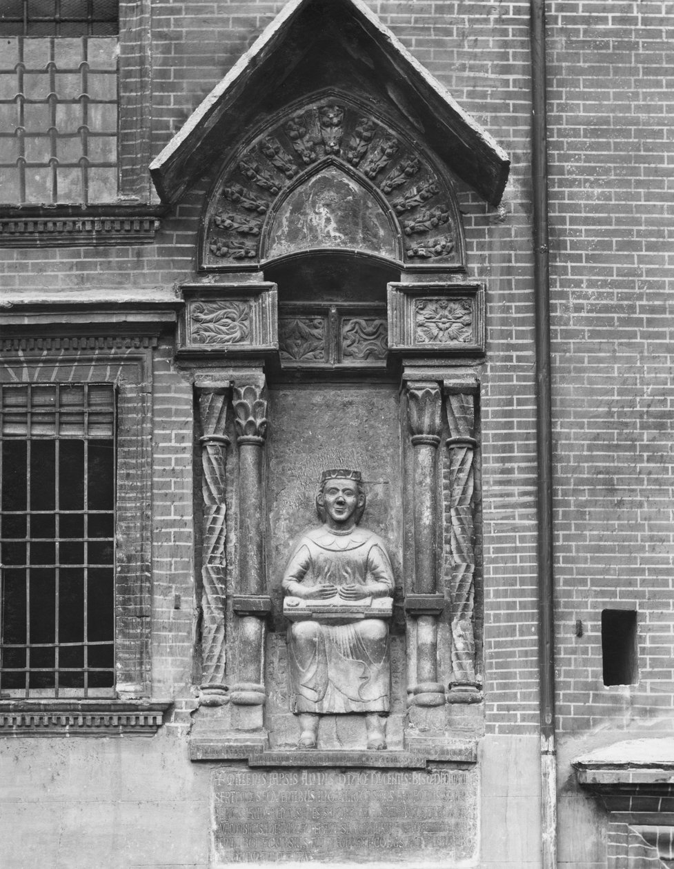 Památník Virgila, Palazzo del Podesta, Piazza Dante, 1220 od Italian School