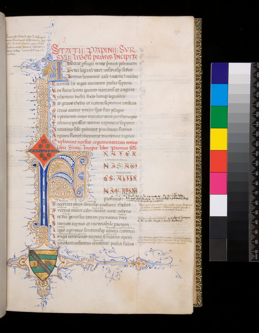 Ms 329. Statius, Thebaid, f.19r. Iluminovaná iniciála [F] v modré barvě s vyhrazenou výzdobou pro incipit a mollovou iniciálou [A] ve zlaté barvě pro argumentum a složitým kontrastním perem rozkvétajícím zlatou a modrou barvu, která se rozprostírá a vytvář od Italian School