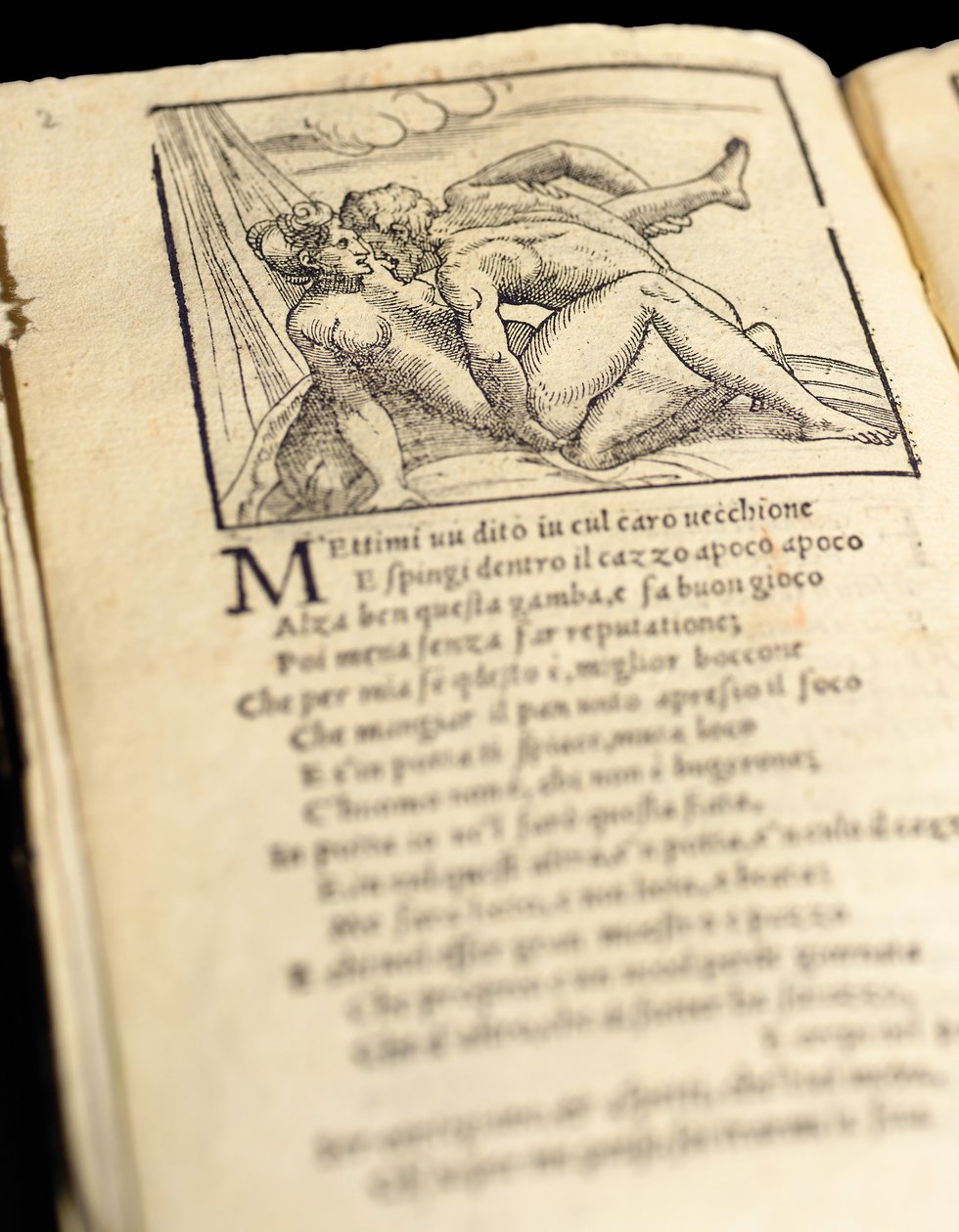 Stránka z "Sonetti Lussuriosi" od Pietra Aretina, ilustrovaná Giuliem Romanem a vyrytá Marcantoniem Raimondim, publikováno v Benátkách, kolem roku 1527 od Italian School
