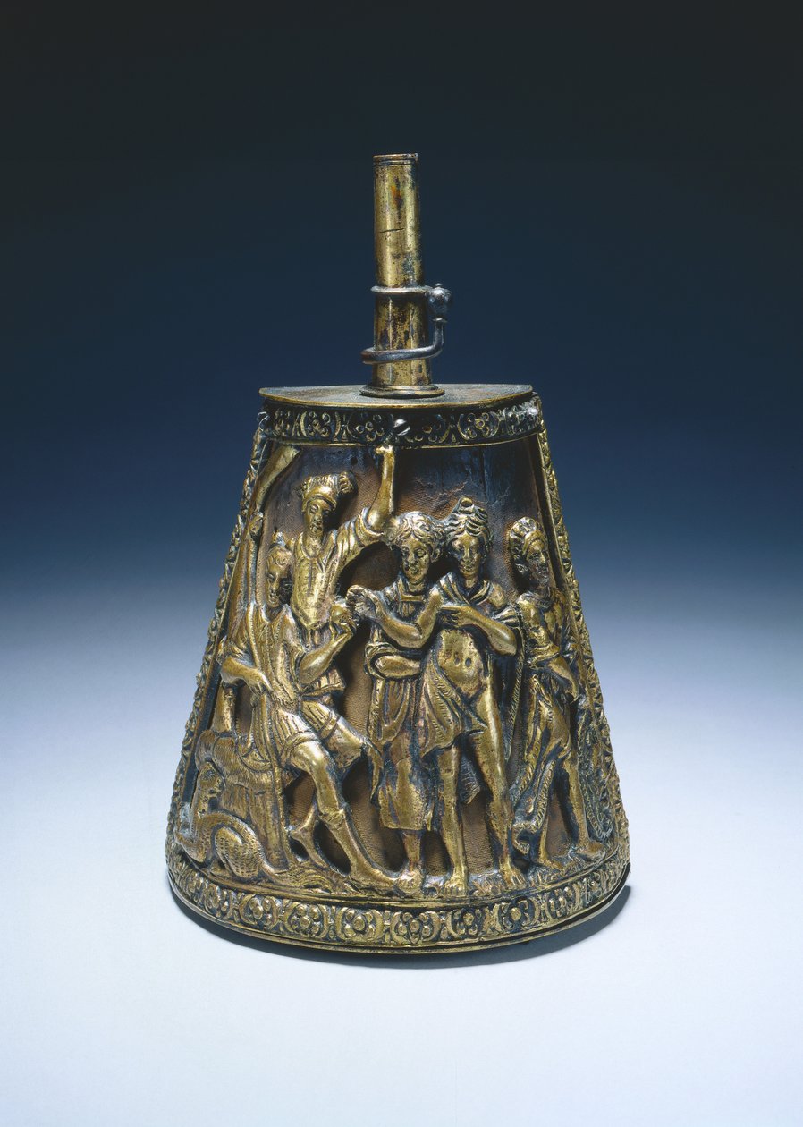 Prášková baňka, cca 1590 (zlacená mosaz přes dřevo potažené látkou) od Italian School