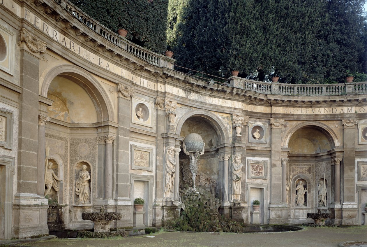 Pohled na Teatro dellAqua (Vodní divadlo), které navrhl Giacomo della Porta (1532-1602), dokončil Giovanni Fontana (1540-1614) a Carlo Maderno (1556-1629) 1601 od Italian School