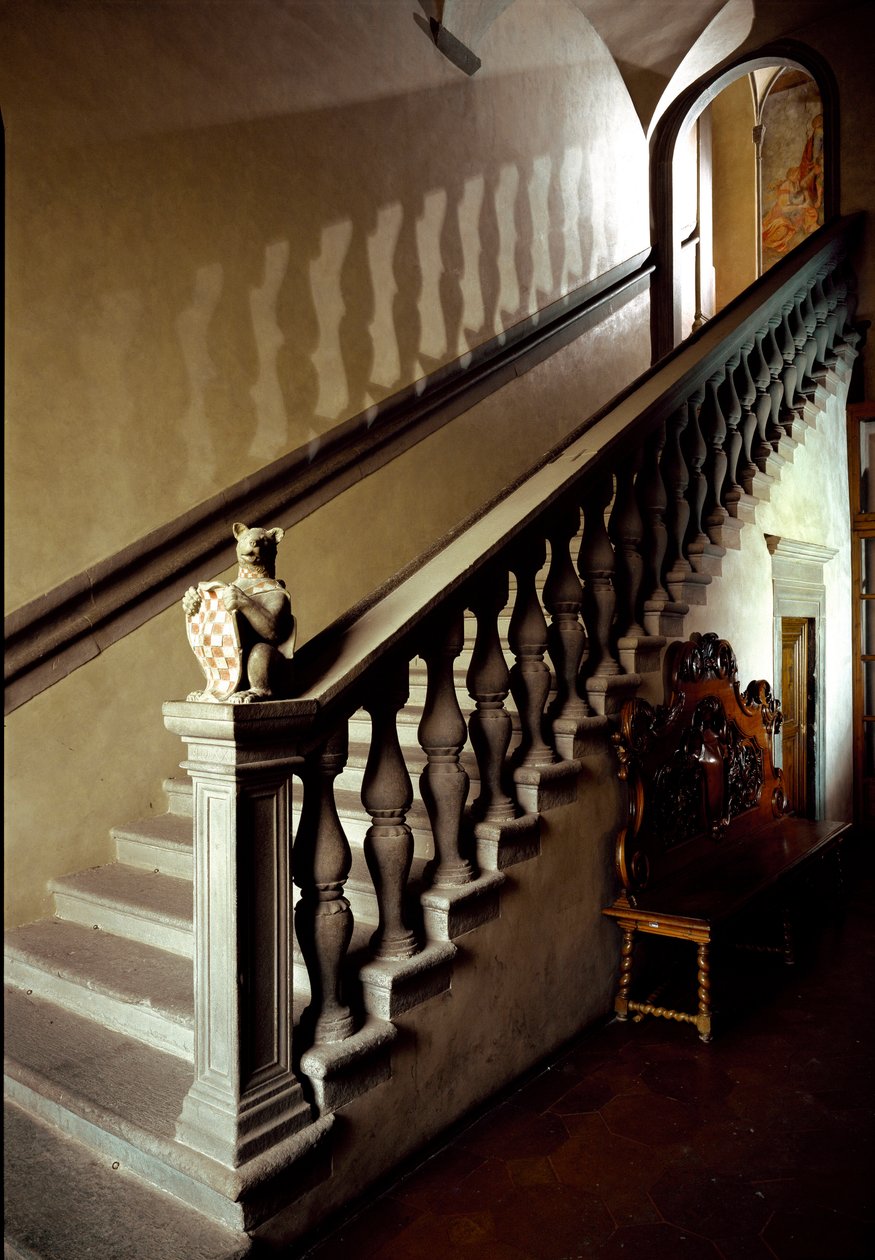 Pohled na schody radnice (Palazzo degli Anziani) od Italian School