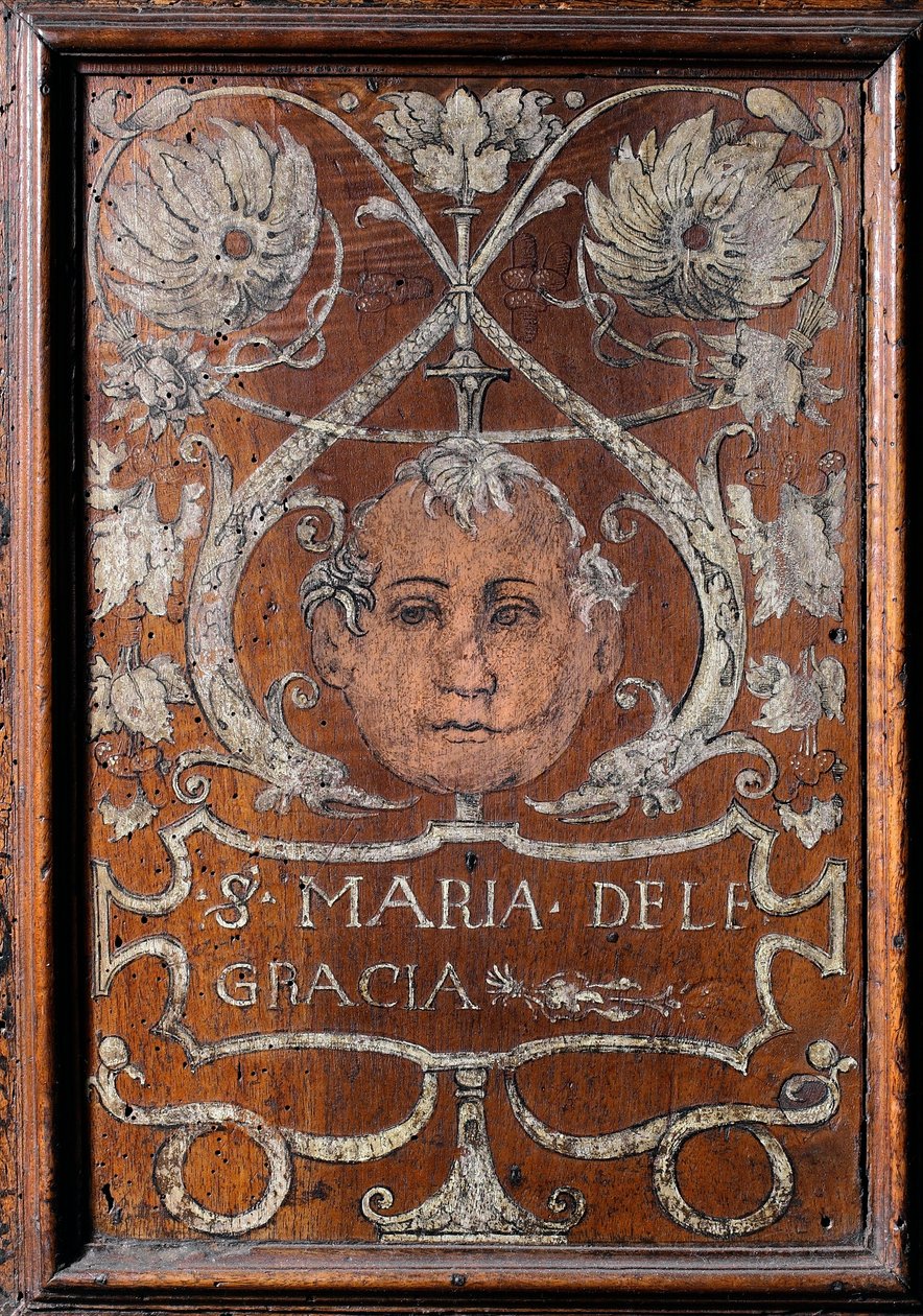Dřevěné talířové decoree s obličejem a nápisem "Santa Maria delle Gracia" ", sakristie del bramante 1429-1481 Basilica di Santa Maria delle Grazie Milan (dřevěná lavice zdobená obličejem a nápisem" Santa Maria delle Gracia "", Bramante sacrist od Italian School