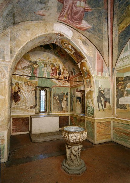 Interiér baptisteria s freskou zobrazující výjevy ze života svatého Jana od Tommaso Masolino da Panicale (1383-c.1447) (freska) od Italian School