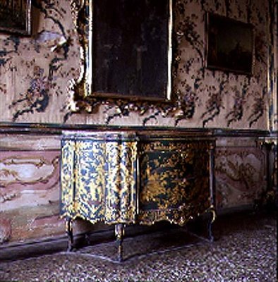Komoda z Palazzo Calbo Crotta, Benátky (lak) od Italian School Italian School