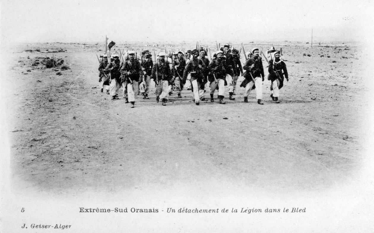 Oddíl francouzské cizinecké legie v saharské poušti, Alžírsko, c1905 od J. Geiser