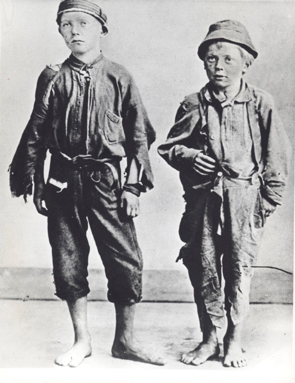 Pouliční Arabové z New Yorku, cca 1900 (černobílá fotografie) od Jacob August Riis