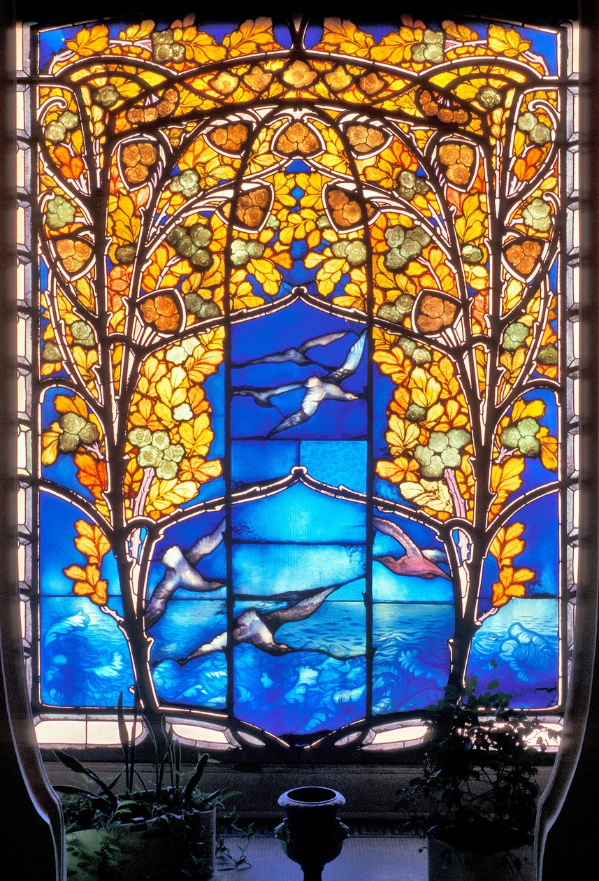 Nancy (oddělení 54), Art Nouveau, Hotel Bergeret, Okno z barevného skla „růže & rackové“ (foto) od Jacques Gruber