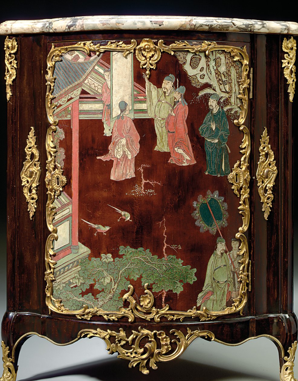 Dvojice koromandelů Ludvíka XV., polovina 18. století (lak, ormolu a ebonizované dřevo) (viz také 1274739-41) od Jacques Philippe Carel