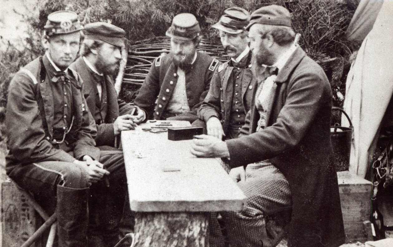 Comte de Paris a jeho bratr, vévoda de Chartres, hrají domino jako hosté armády Potomac během americké občanské války, 3. května 1862 od James F. Gibson