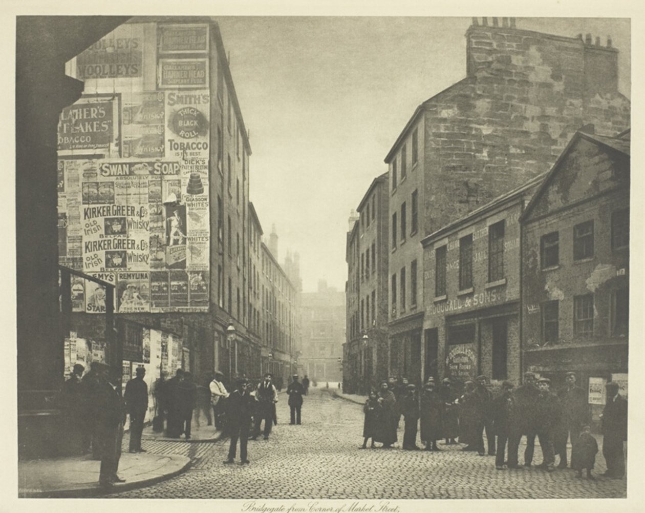 Bridgegate z rohu Market Street od James Craig Annan