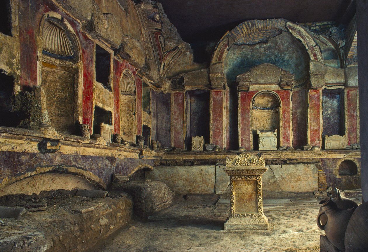 Starověká nekropole pod bazilikou svatého Petra. Bazilika svatého Petra, Vatikán. od James L Stanfield