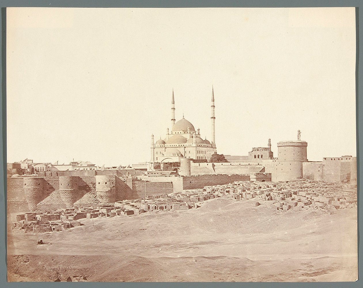 Egypt. Káhira. Celkový pohled na Citadelu s alabastrovou mešitou Muhammada Alího (1830-1848) od James Robertson