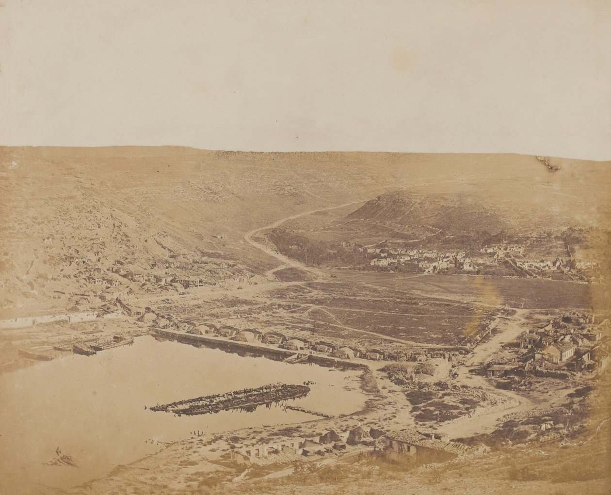 Woronzoff Road ze Sevastopolu, 1855 od James Robertson
