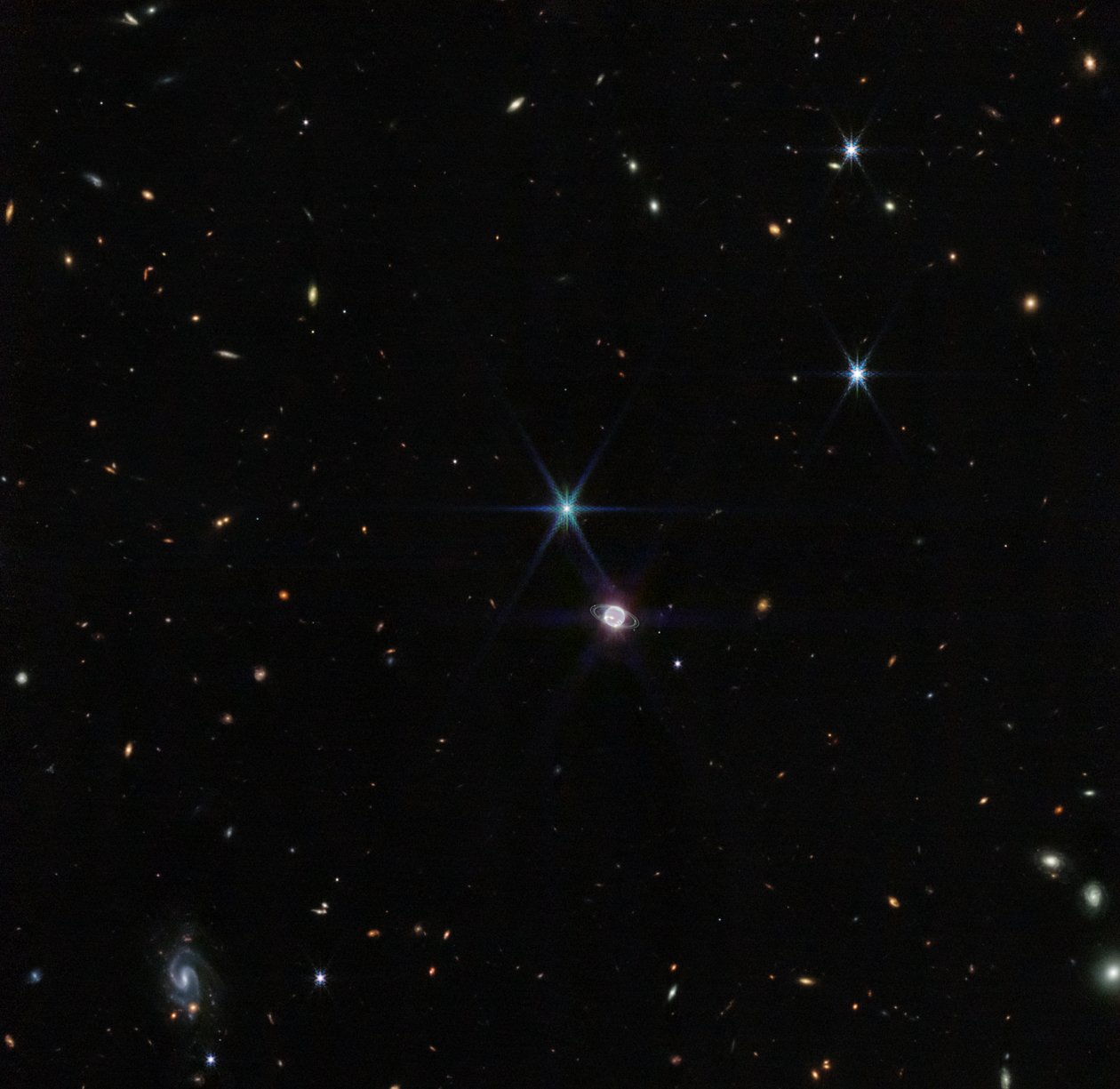 Vzácný pohled na Neptunovy prsteny od James Webb Space Telescope (NASA)