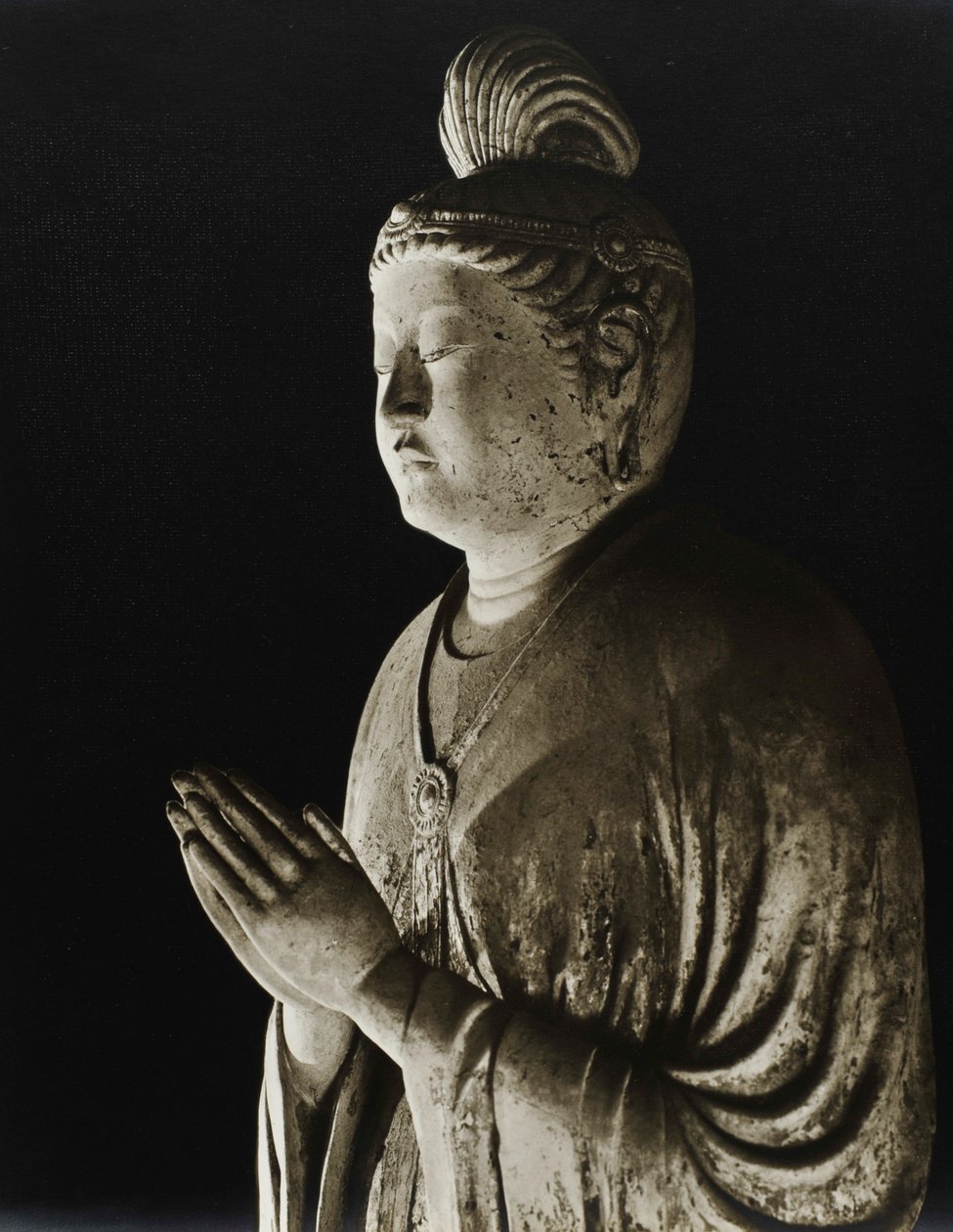 Malovaná hliněná socha Gakko Bosatsu z 8. století, období Nara, 1950 od Japanese Photographer