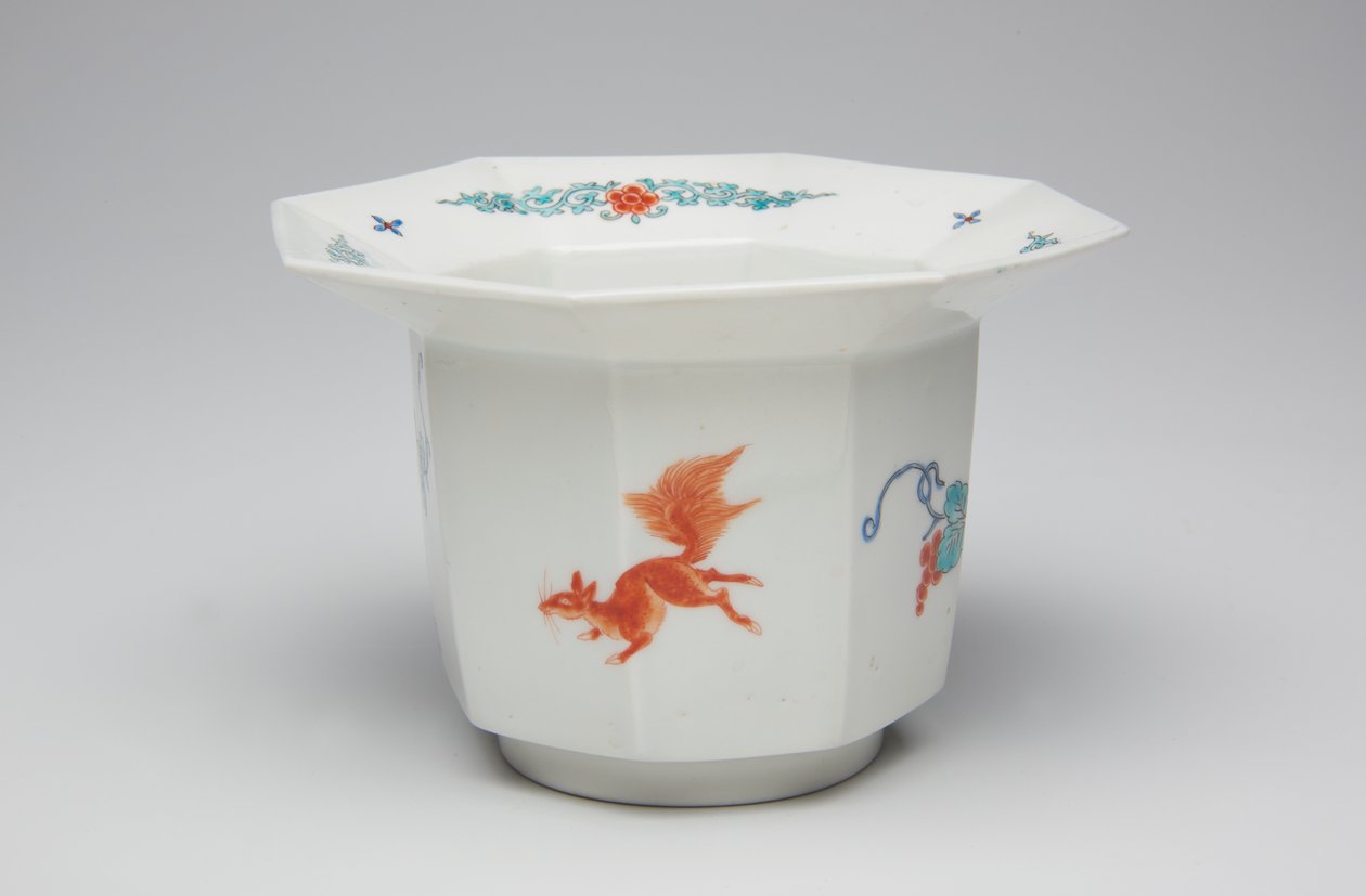 Šálek, konec 17.-začátek 18. století (Kakiemon, porcelán s přeglazovaným smaltem) od Japanese School