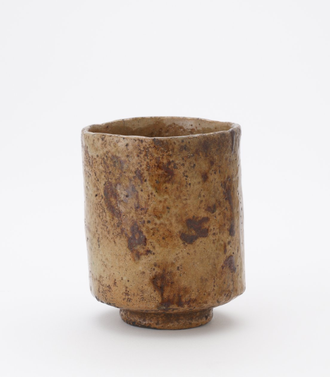 Válcová čajová mísa s nápisem, neznámá dílna Raku ware, Čajová mísa (tsutsu chawan) od Japanese School