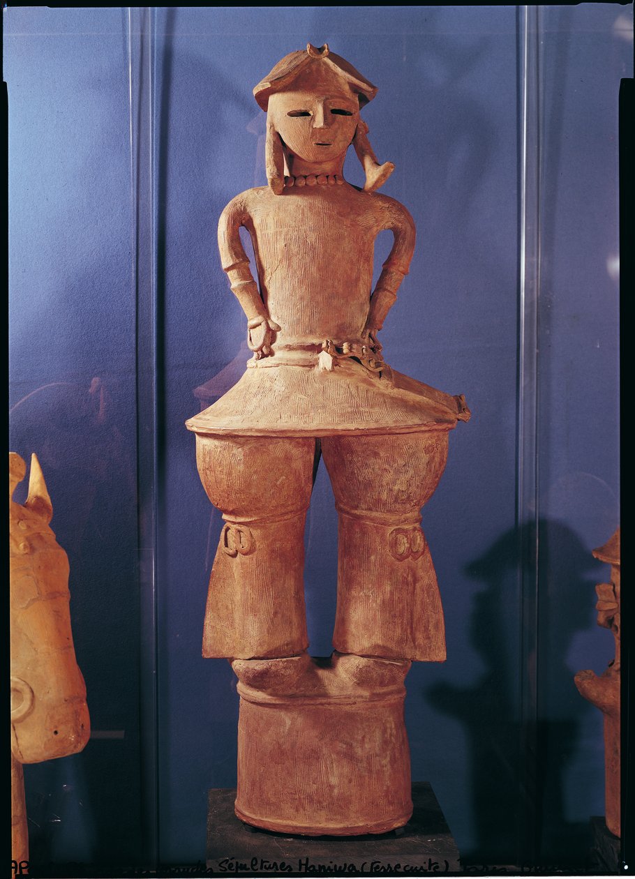 Figurka Haniwa, 250-550 (červená kamenina) od Japanese School